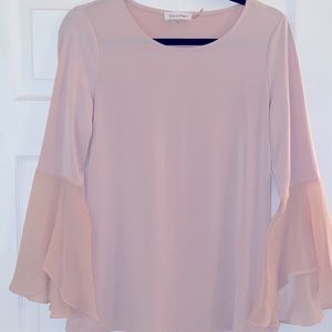 Bell sleeve top
